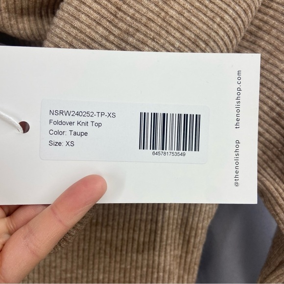 The Noli Shop Foldover Knit Top Ribbed Cowl Neck Sweater Size XS NWT - Picture 4 of 7